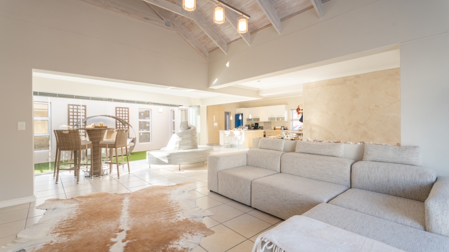 4 Bedroom Property for Sale in Calypso Beach Western Cape